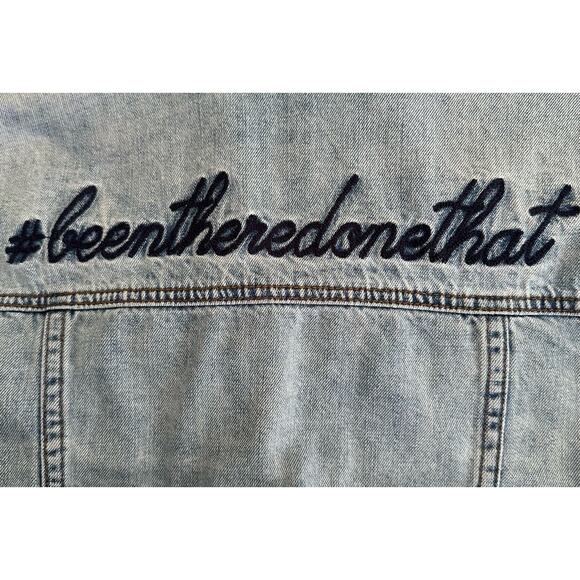 STS Blue Womens Jean Trucker Jacket Size Small Distressed Embroidered - Picture 7 of 11